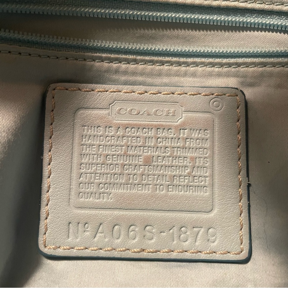 COACH Soho Pocket Flap #1879 Crème & Blue Leather Chunky Buckle Y2K Shoulder Bag - Picture 5 of 14